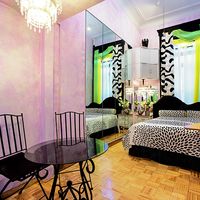 The International Cozy Inn